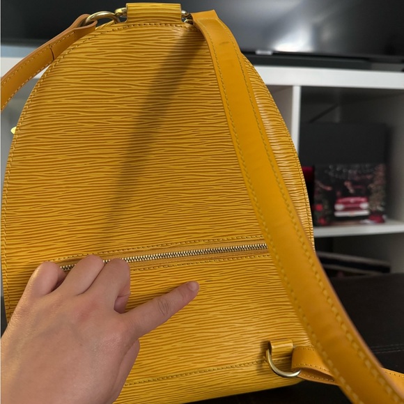 LV EPI BACKPACK - Picture 14 of 16